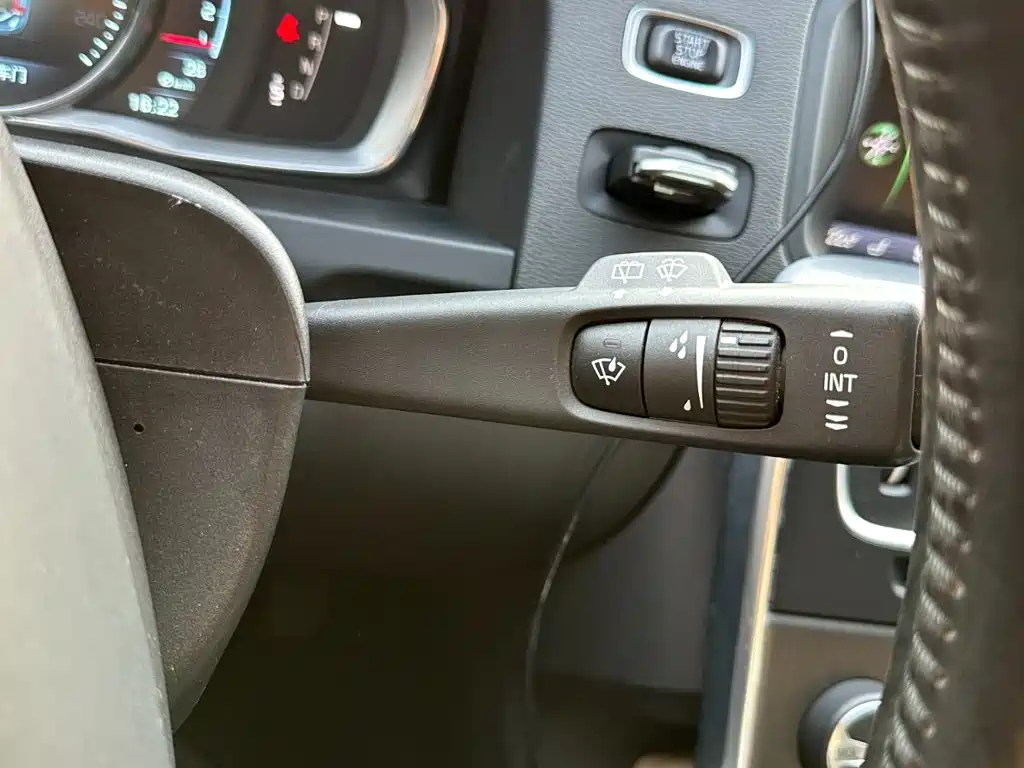 Volvo V60 — миниатюра 25