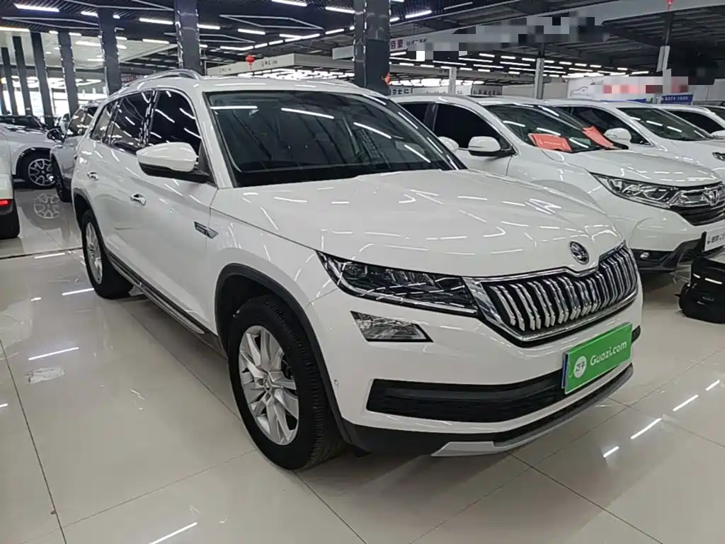 Skoda Kodiaq 2021 TSI330 7 мест Luxury