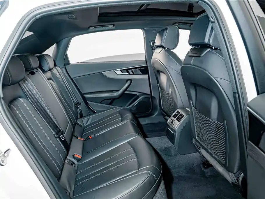 Audi A4L — миниатюра 21
