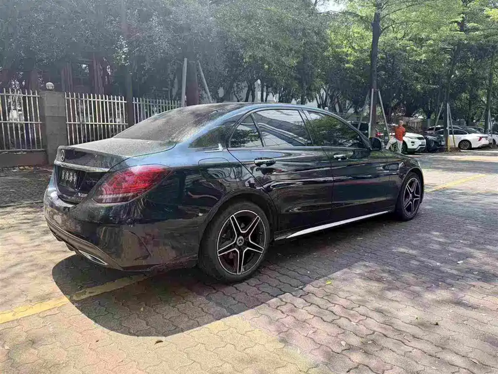 Mercedes-Benz C-Class — миниатюра 6