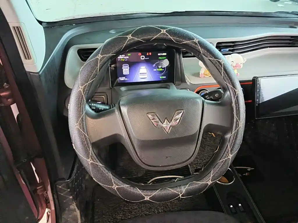 Wuling MINIEV — миниатюра 11