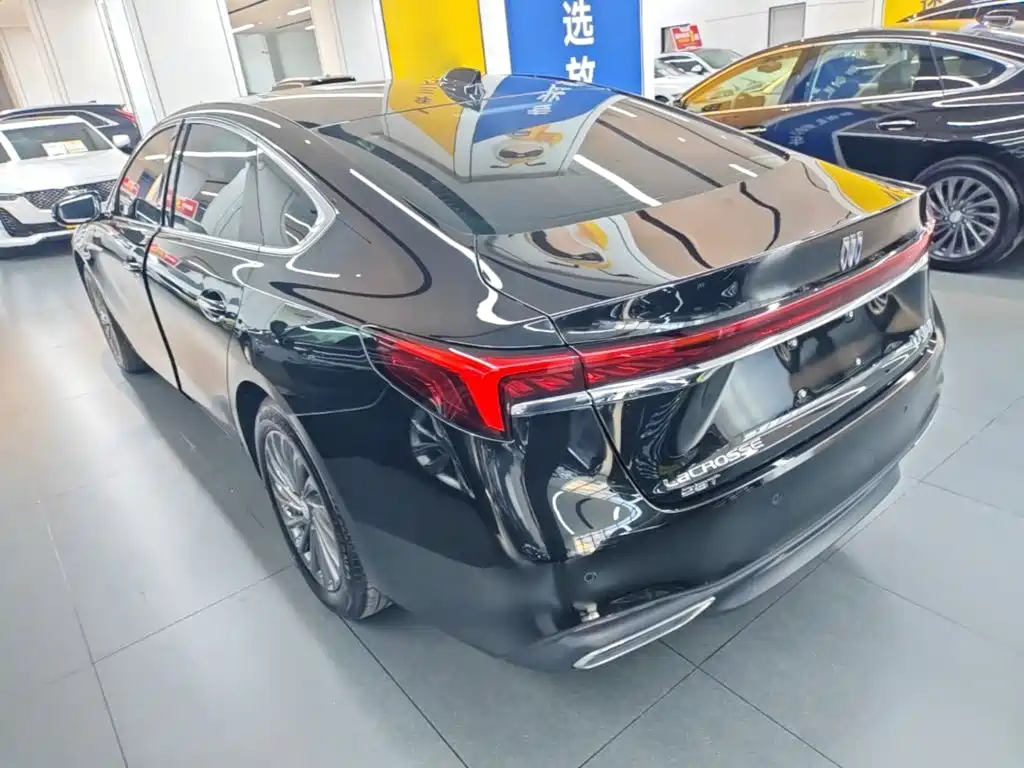 Buick LaCrosse — миниатюра 5