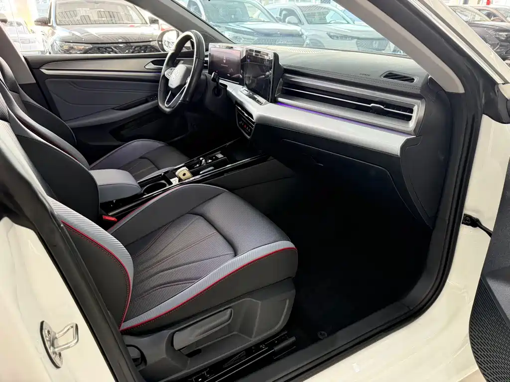 Volkswagen Lamando — миниатюра 9