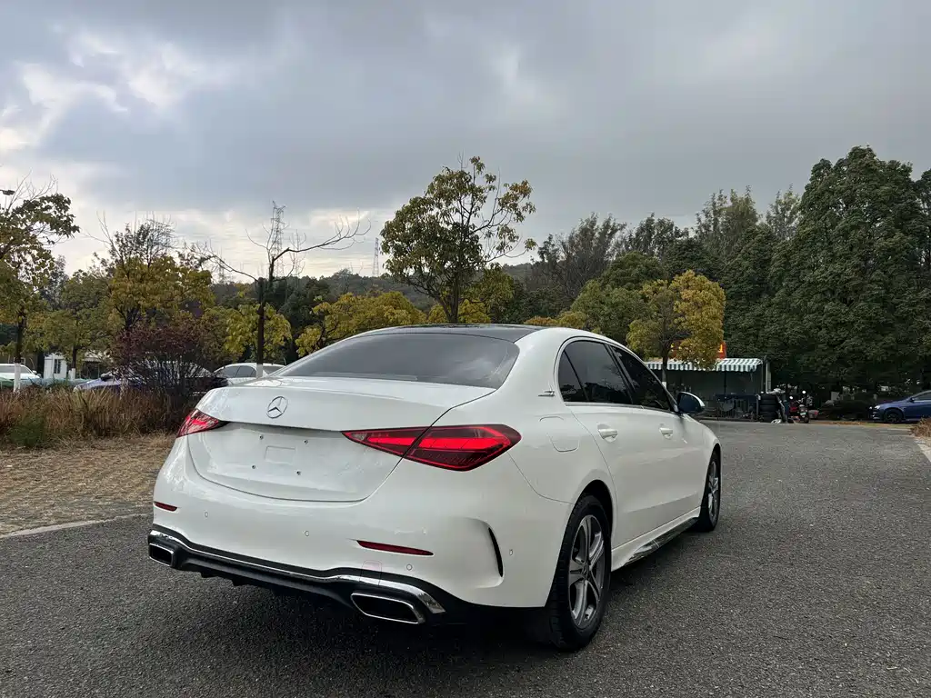 MERCEDES-BENZ C CLASS