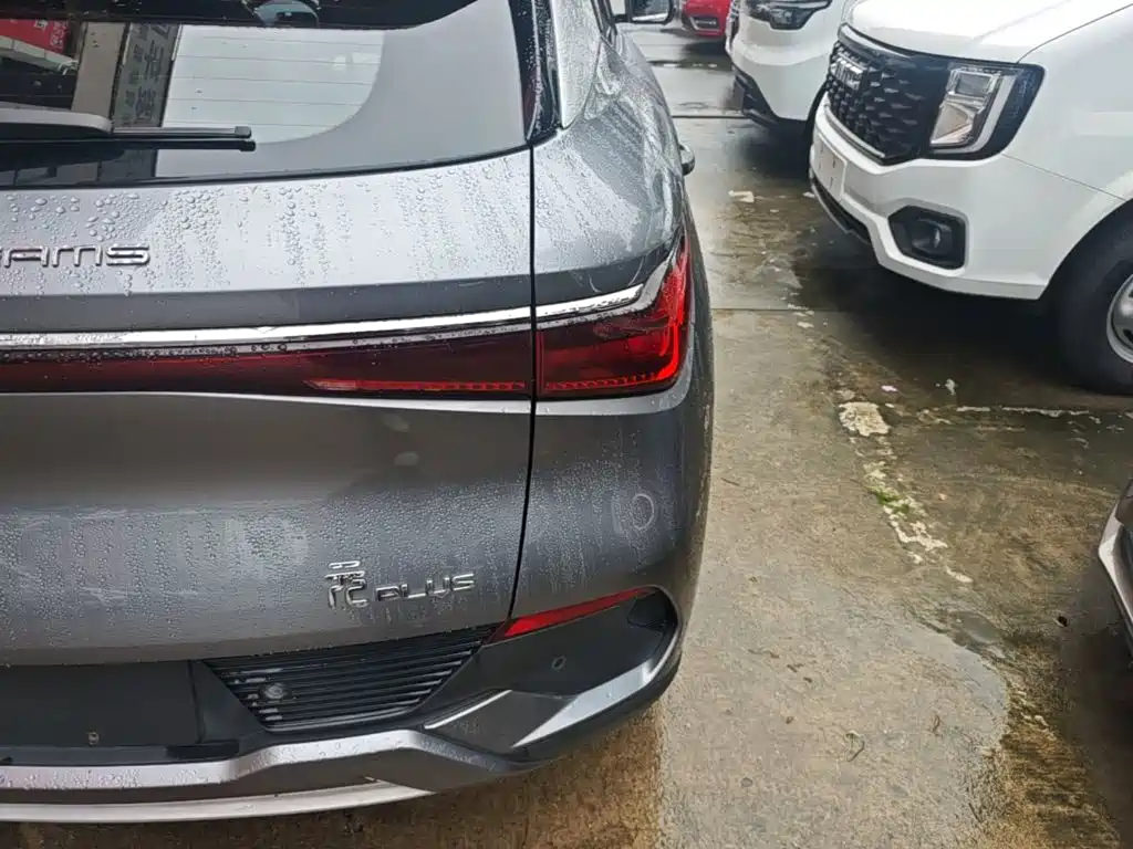 BYD Yuan Plus — миниатюра 8