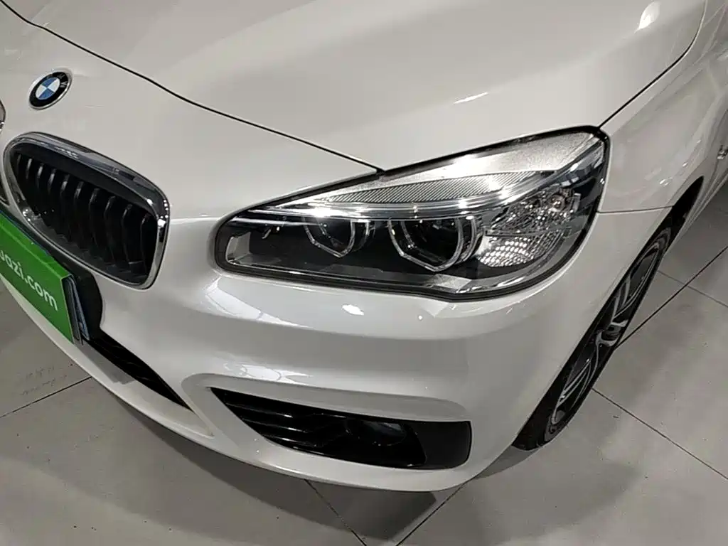 BMW 2 Series Active Tourer — миниатюра 24