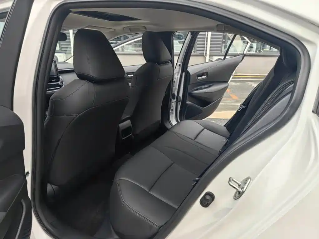 Toyota Corolla — миниатюра 7