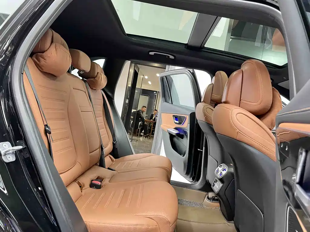 Mercedes-Benz GLC — миниатюра 5