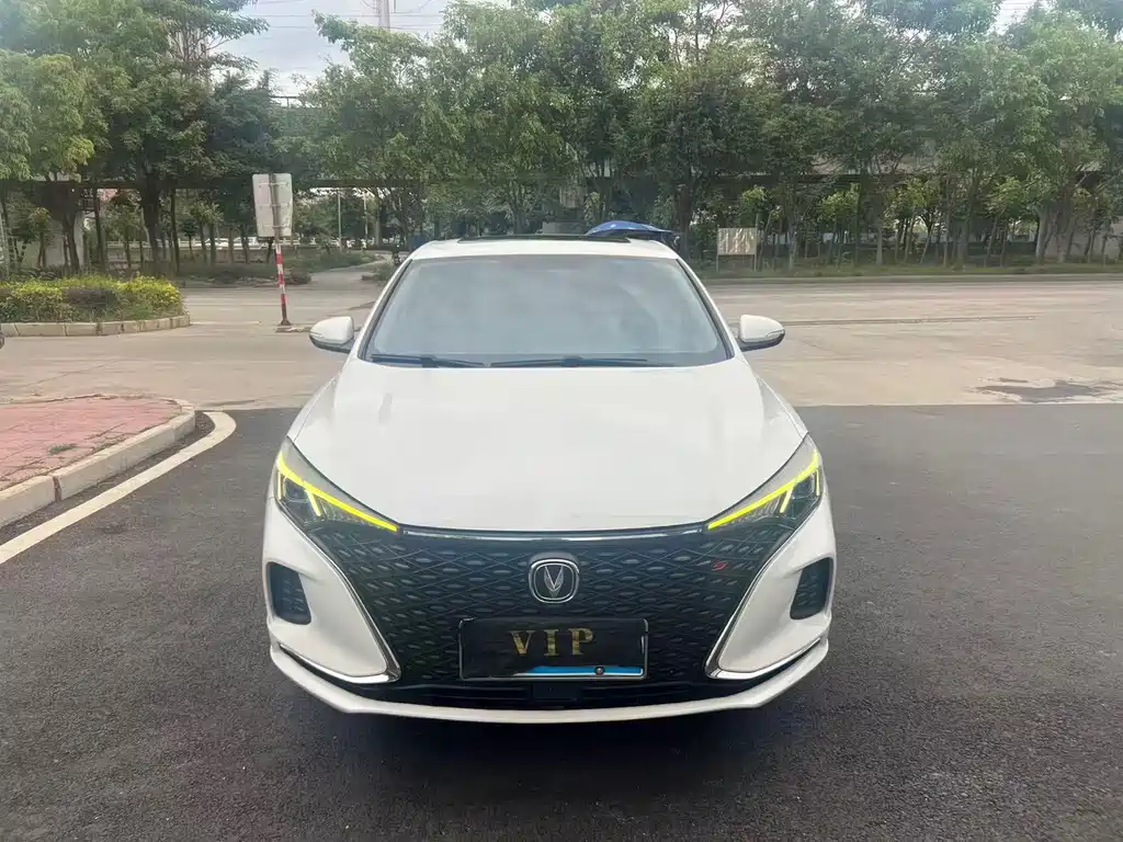 Changan Eado — миниатюра 2