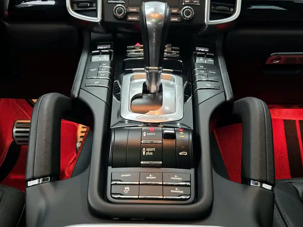 PORSCHE CAYENNE NEW ENERGY