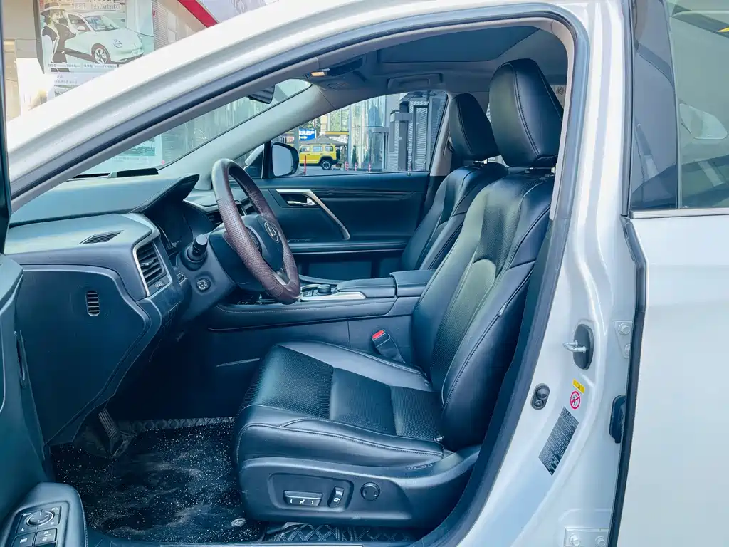 Lexus RX — миниатюра 4