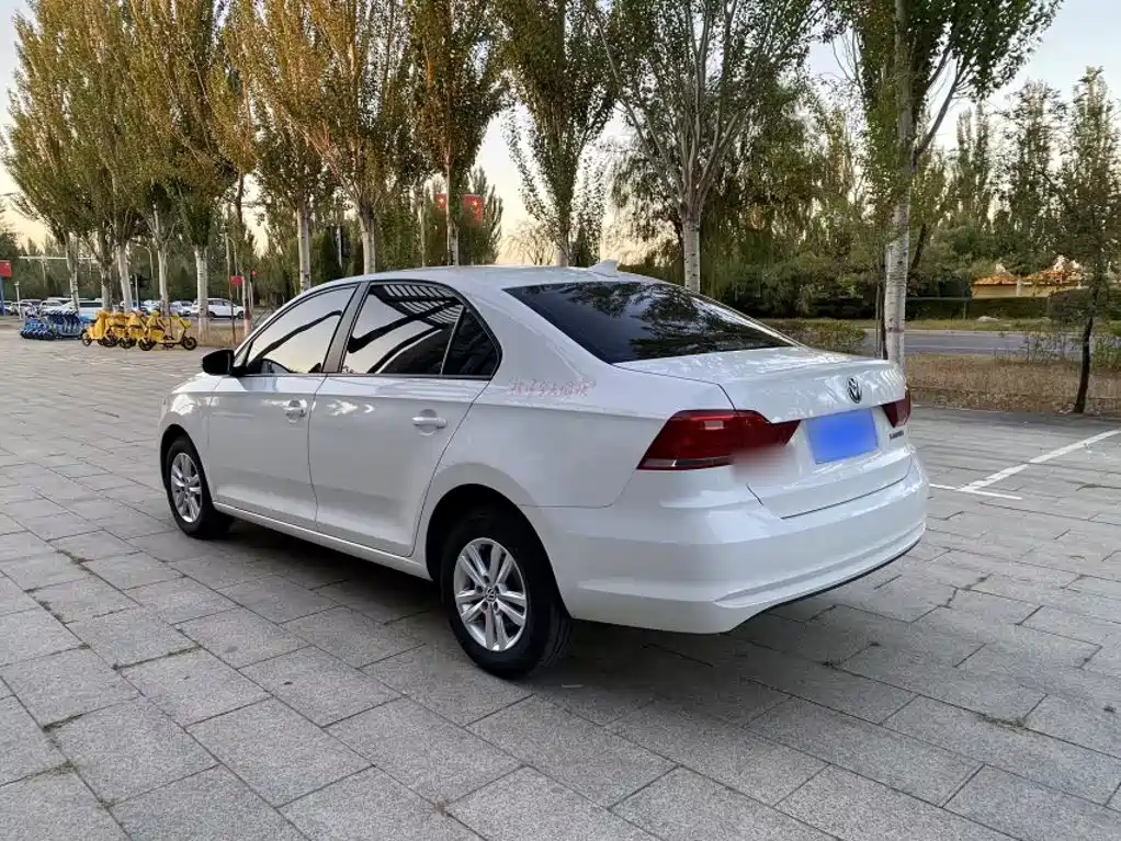 Volkswagen Santana — миниатюра 9