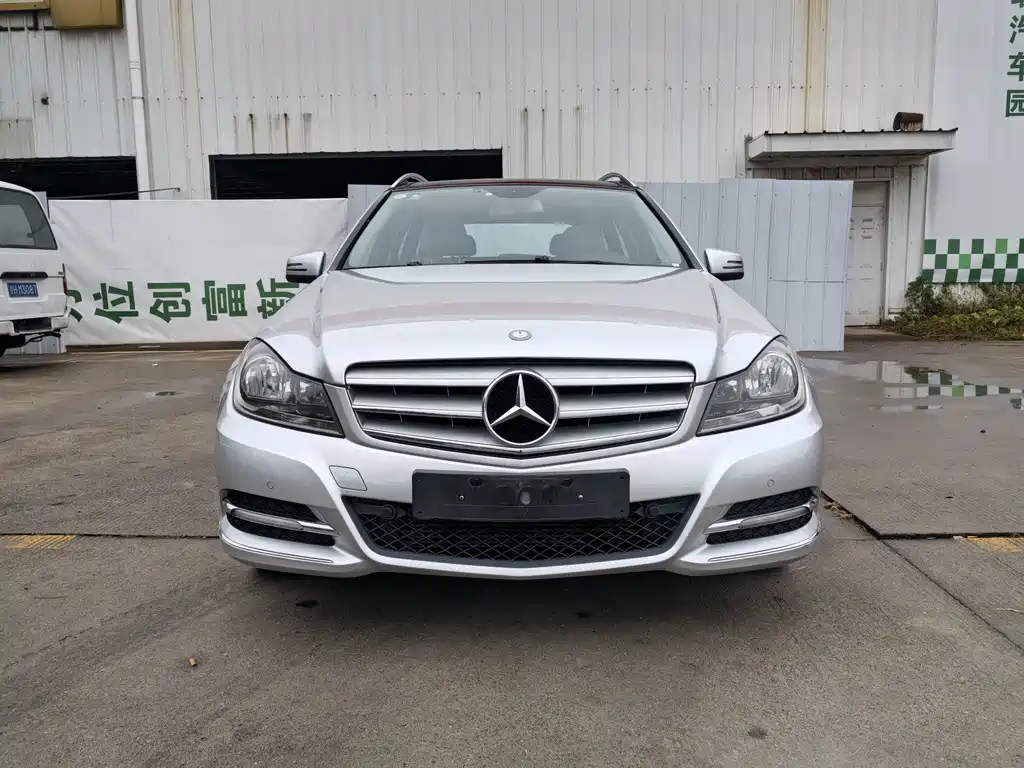 Mercedes-Benz C-Class (Import) — миниатюра 2