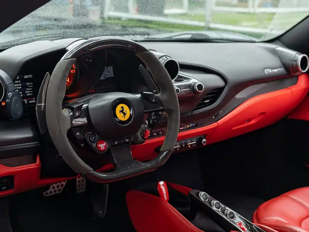 Ferrari F8 — миниатюра 10