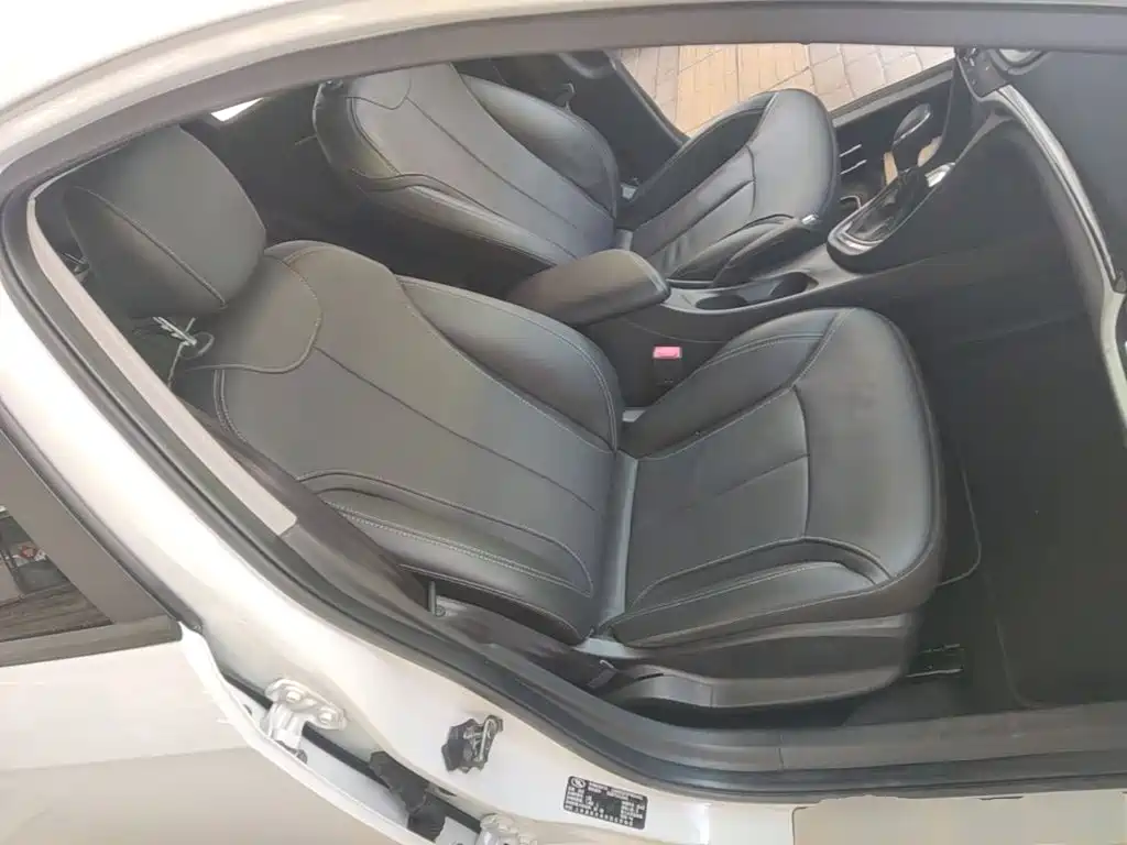 Buick Excelle — миниатюра 25