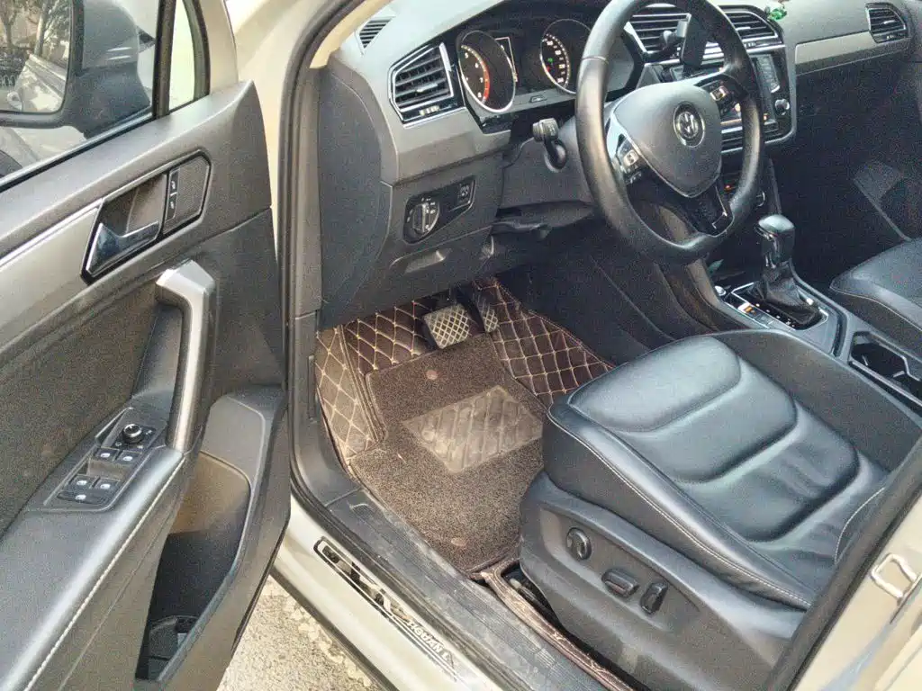 Volkswagen Tiguan L — миниатюра 17
