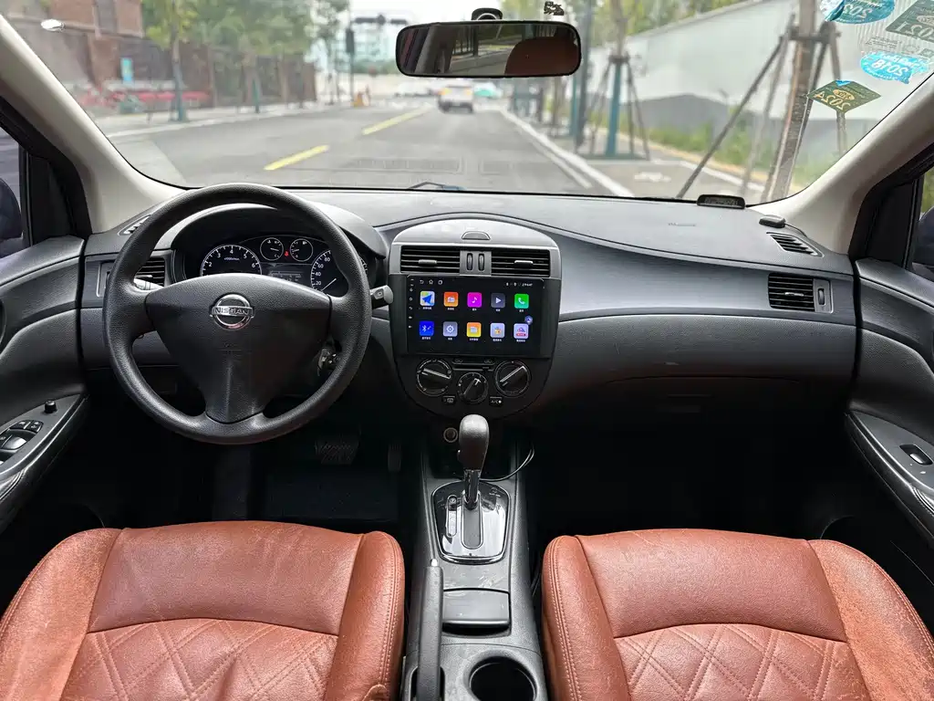 Nissan Tiida — миниатюра 13
