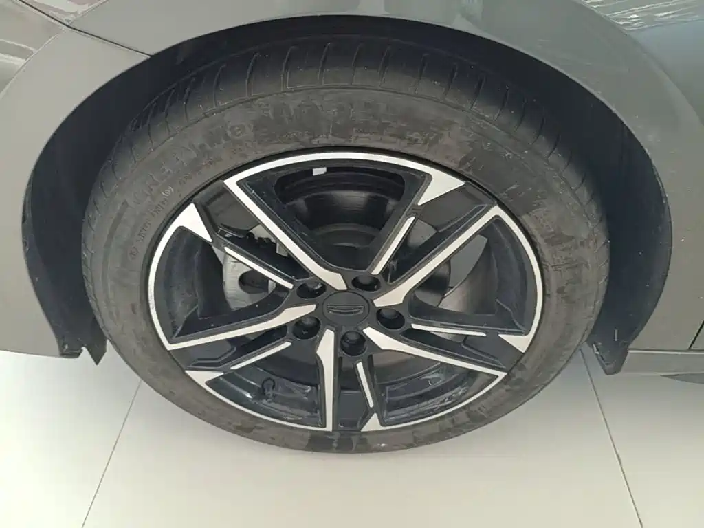 Geely Binrui — миниатюра 23