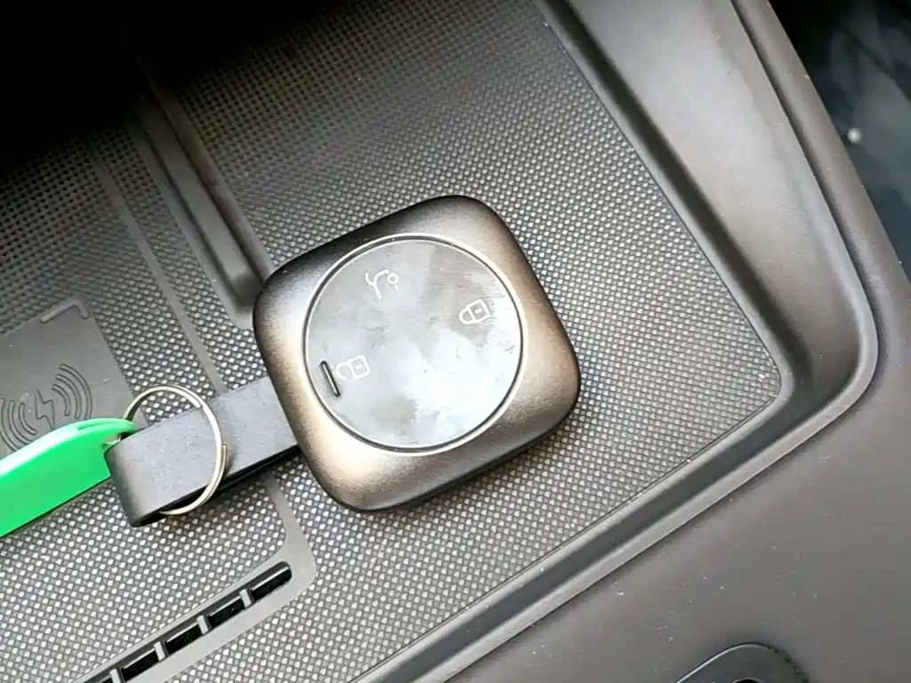 Volvo XC70 PHEV — миниатюра 9