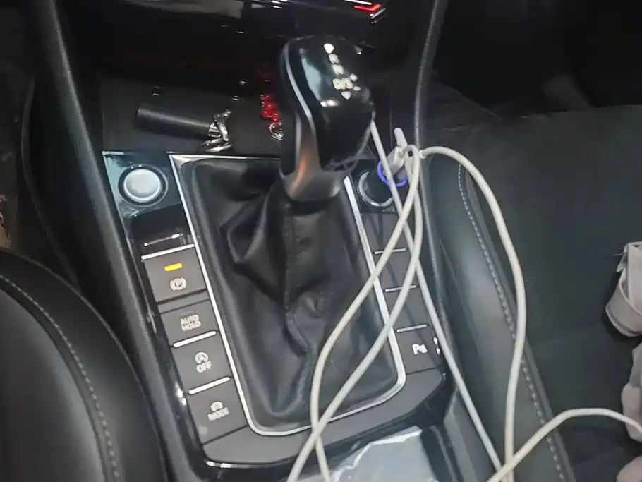 Volkswagen Sagitar — миниатюра 16