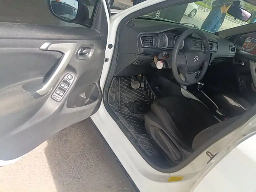 Citroen C3-XR — миниатюра 16