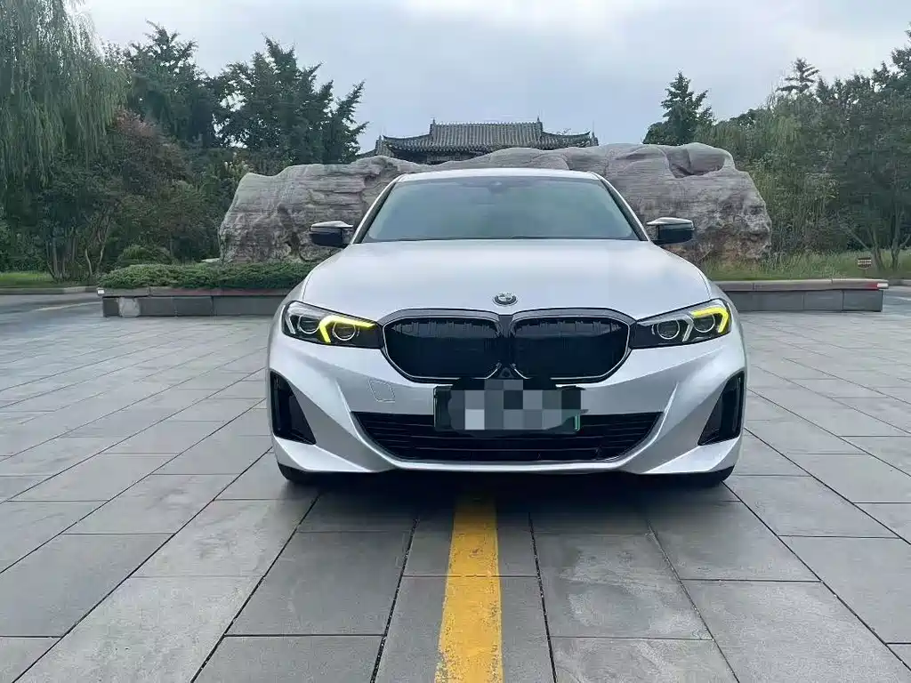BMW i3 — миниатюра 6