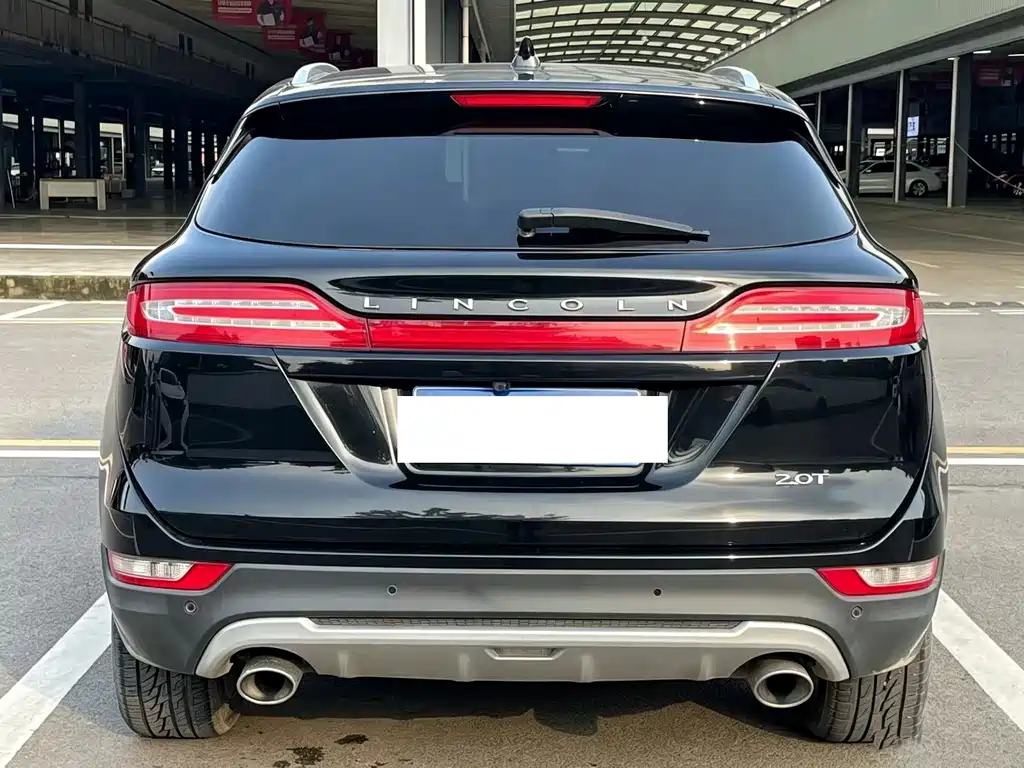 Lincoln MKC — миниатюра 8