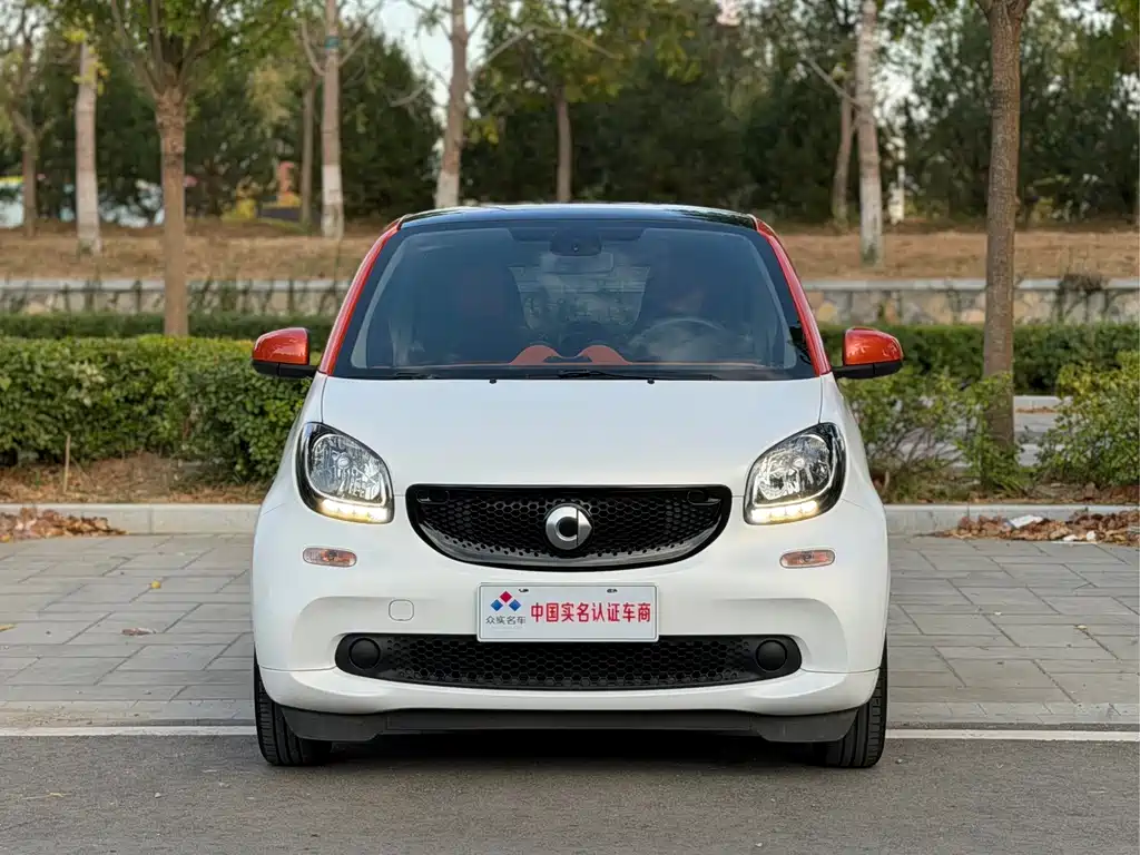 smart Smart Fortwo — миниатюра 2