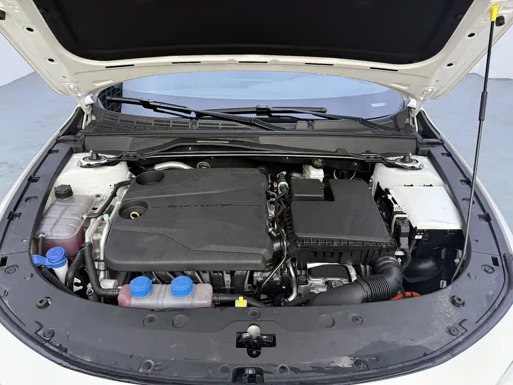 CHANGAN UNI V SMART IDD