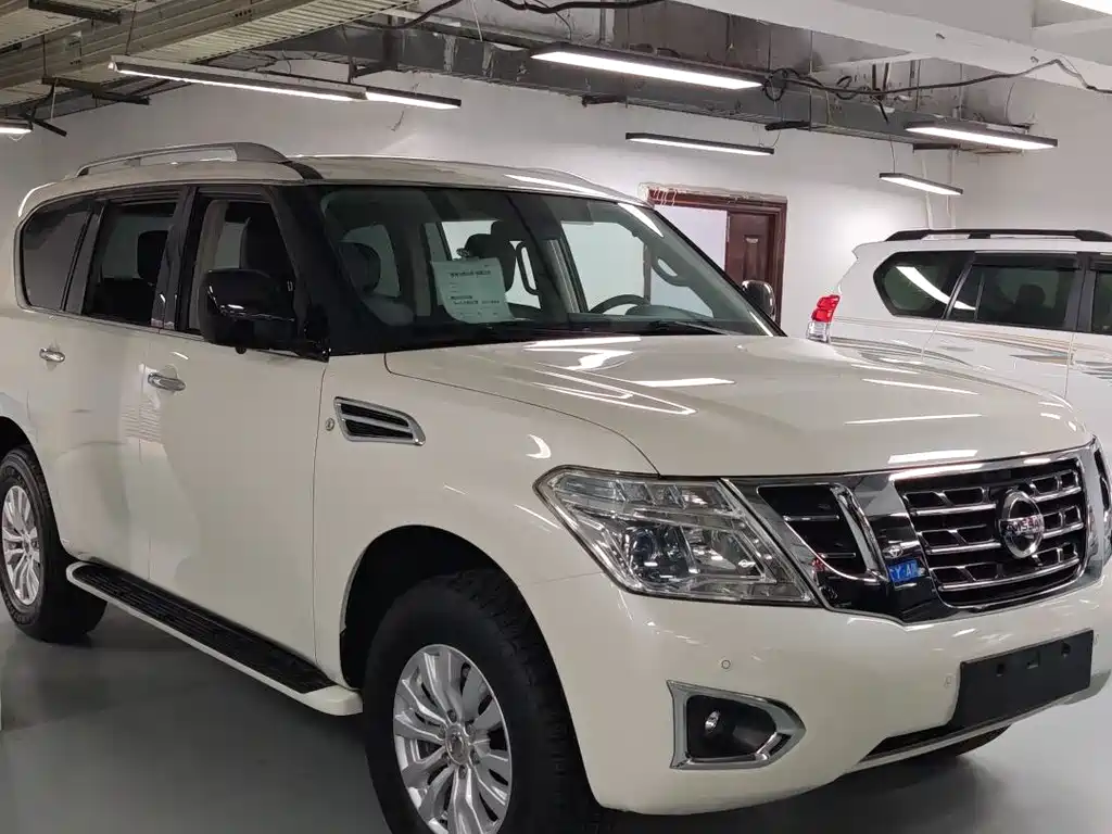 Nissan Patrol — миниатюра 16