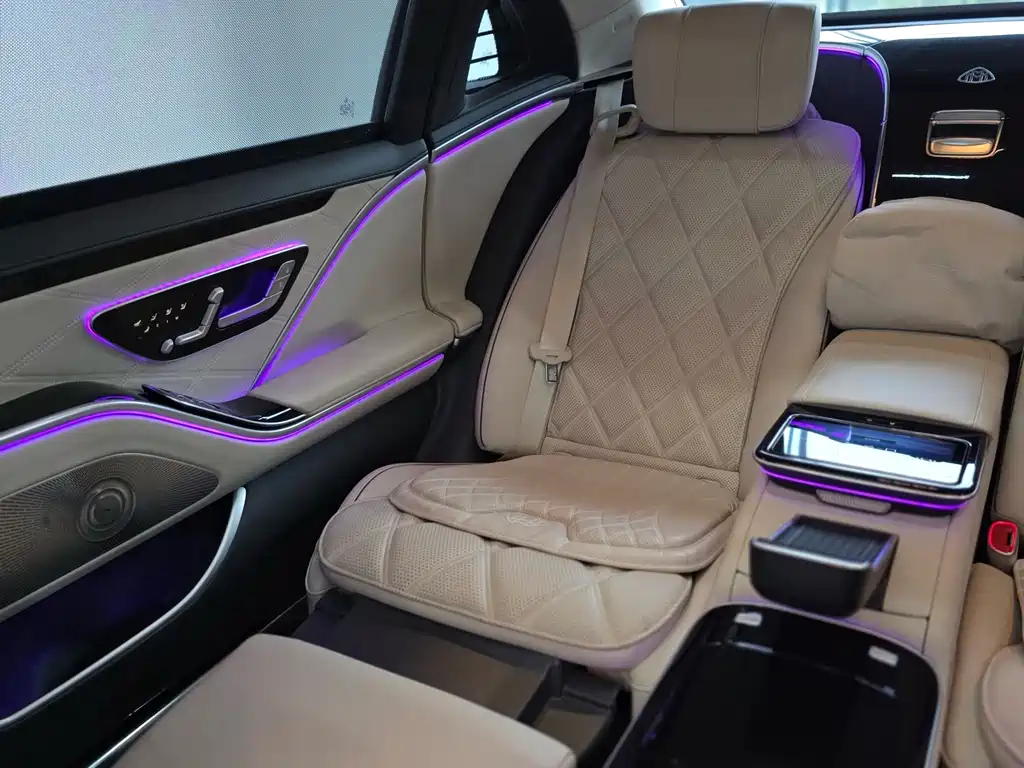 Mercedes-Benz S-Class — миниатюра 22