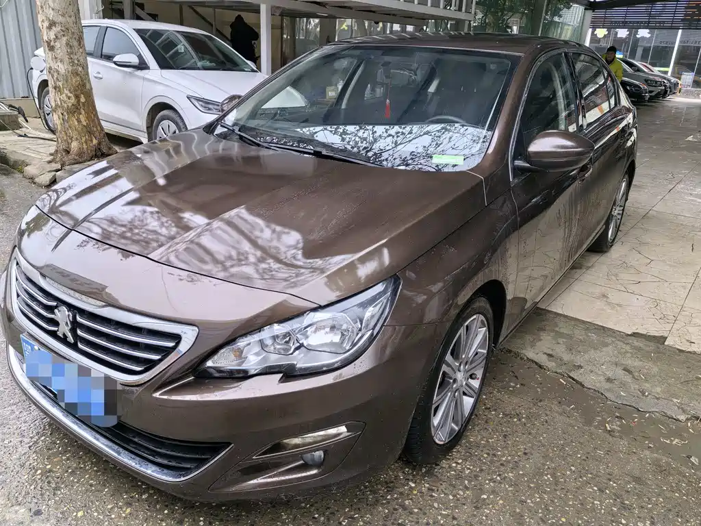 PEUGEOT 408