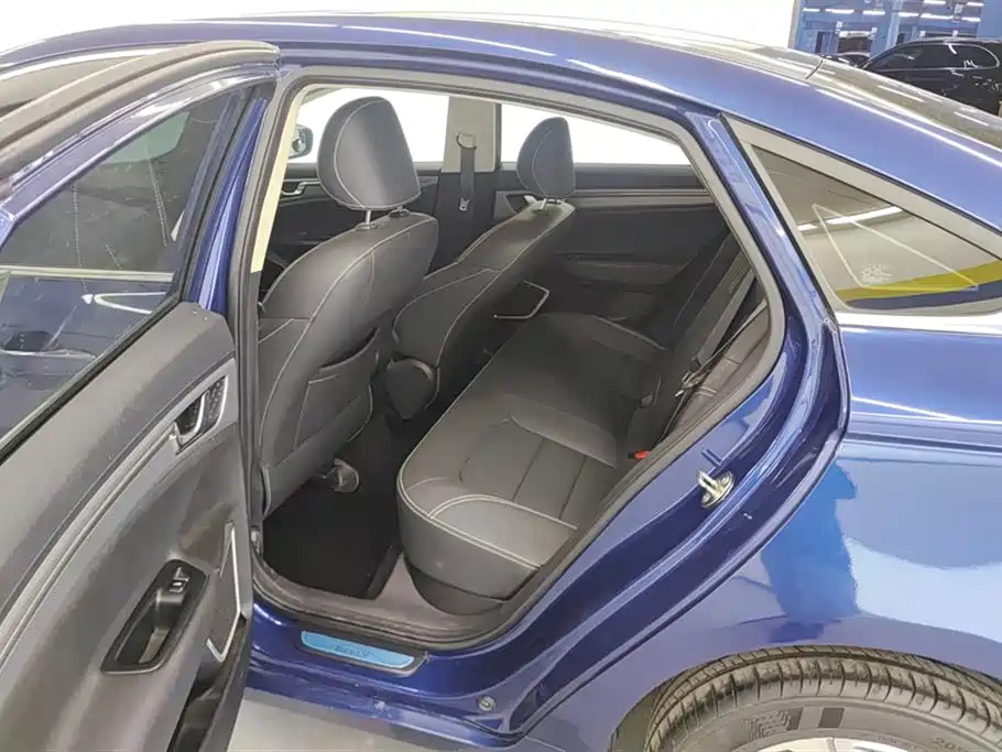 GEELY AUTOMOBILE EMGRAND GL