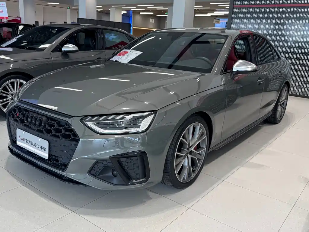 Audi S4