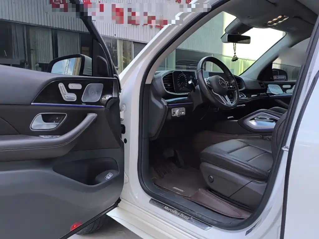 Mercedes-Benz GLE (Import) — миниатюра 16