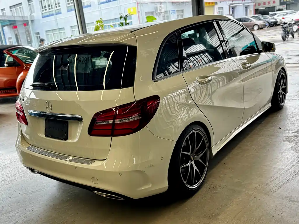 Mercedes-Benz B-Class B 2015 B 260 Sport