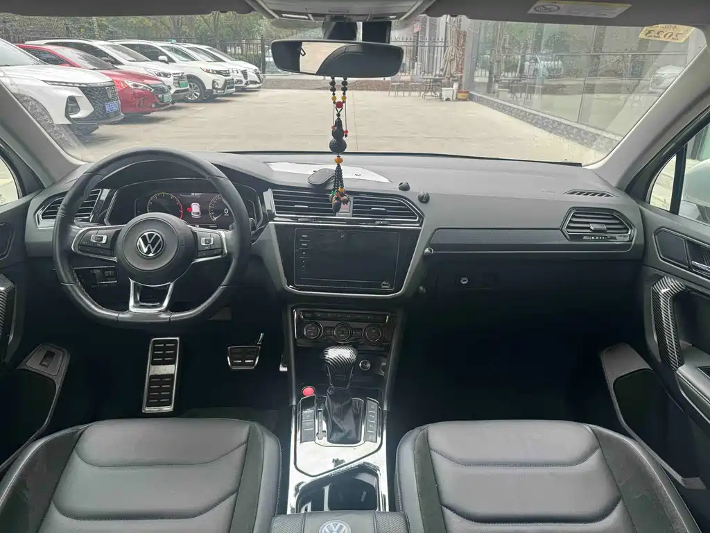 Volkswagen Tiguan L — миниатюра 5