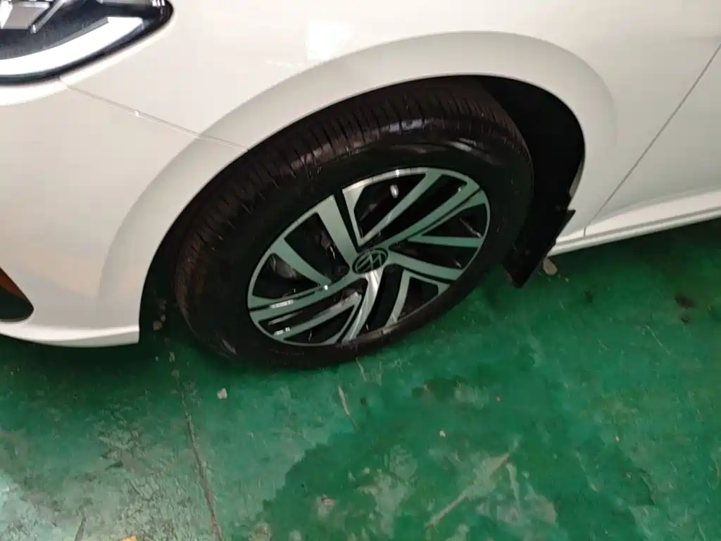 Volkswagen Lavida — миниатюра 23