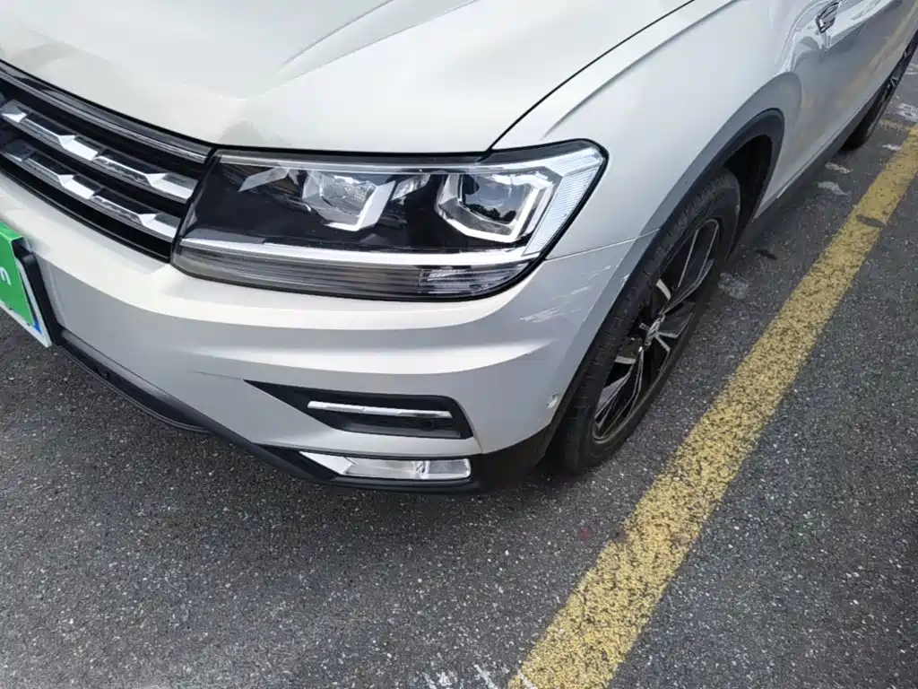 Volkswagen Tiguan L — миниатюра 24