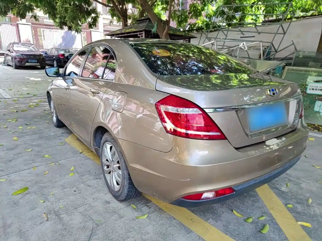 Geely Emgrand — миниатюра 5