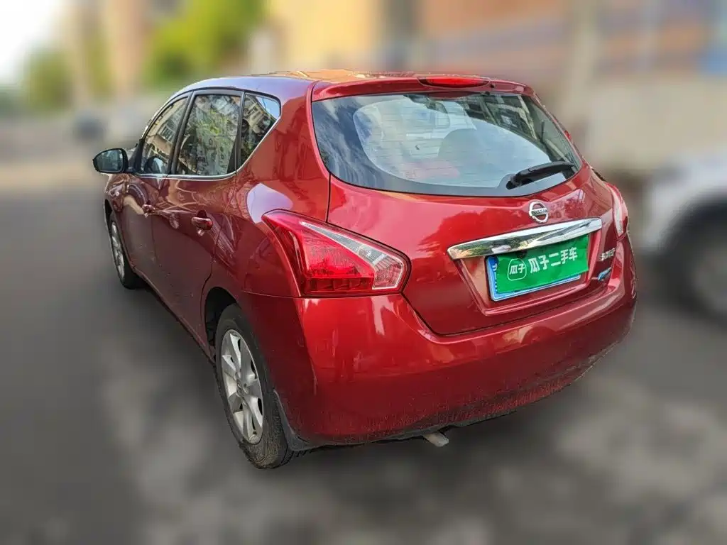 Nissan Tiida — миниатюра 4