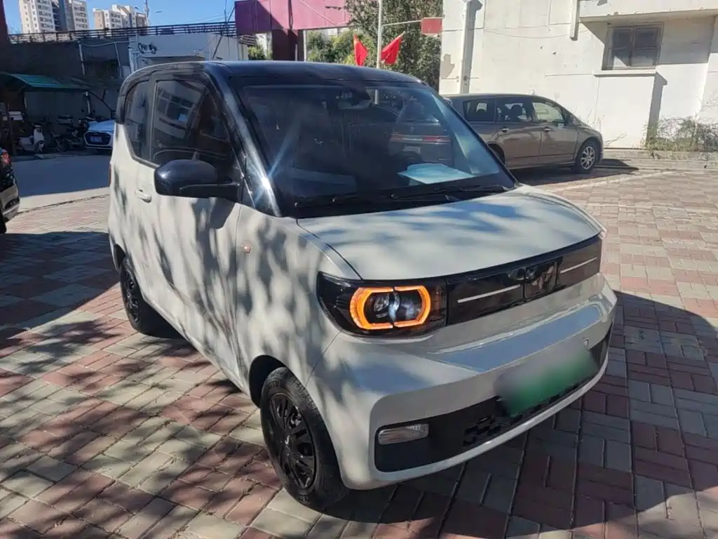 Wuling MINIEV — миниатюра 4