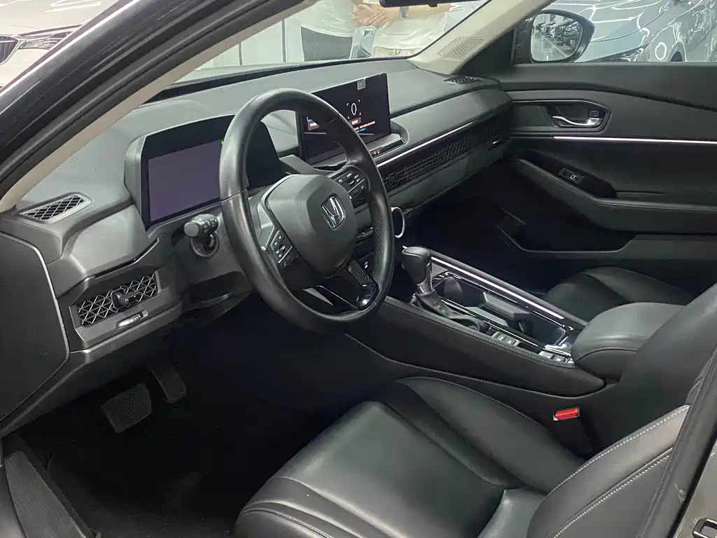 Honda Accord — миниатюра 6