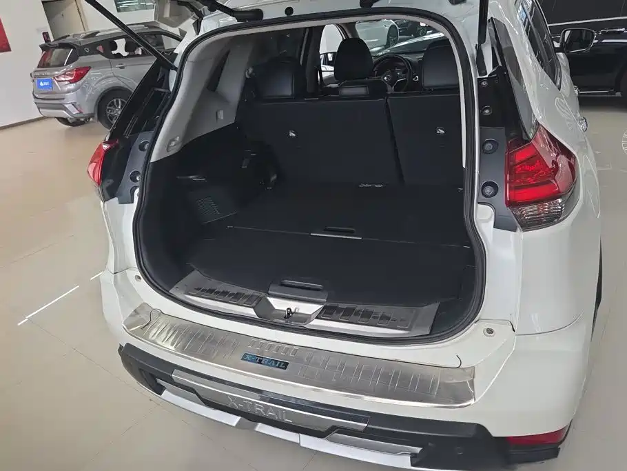 Nissan X-Trail — миниатюра 4