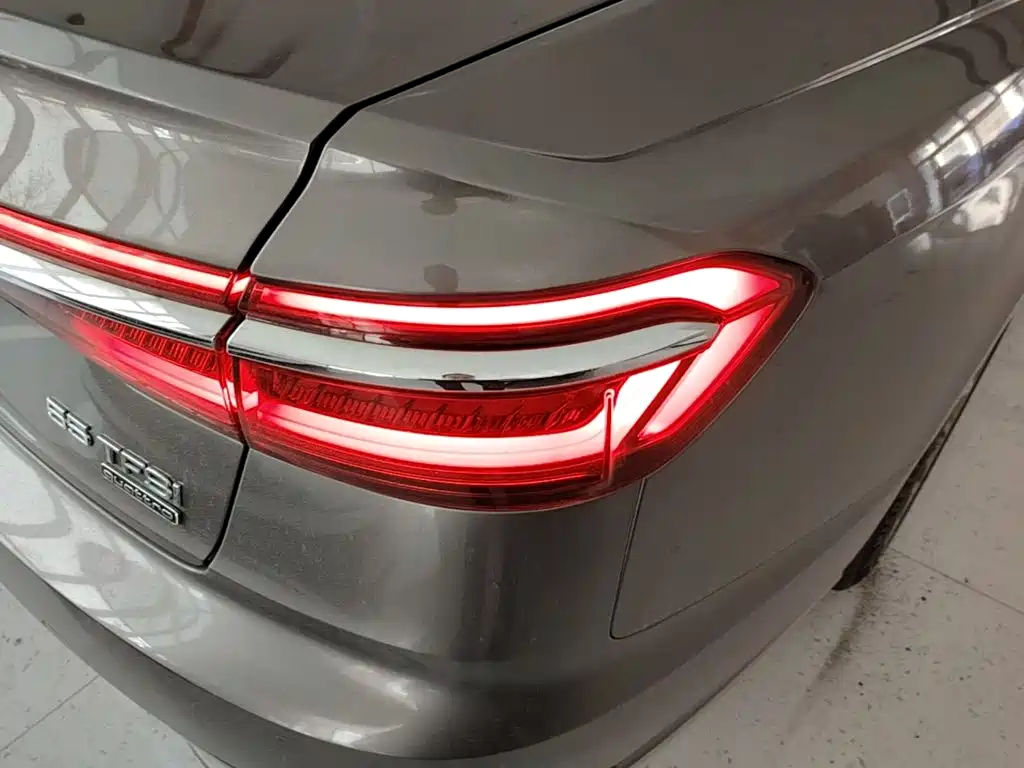 Audi A8 — миниатюра 8