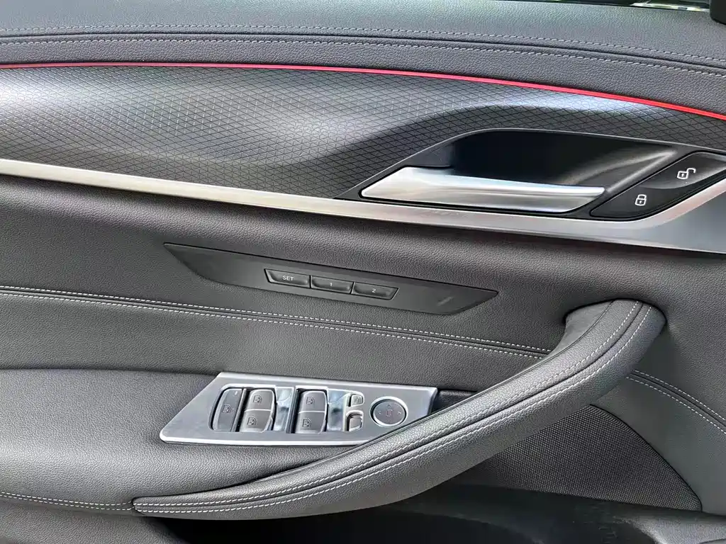 BMW 5 Series (Import) — миниатюра 5