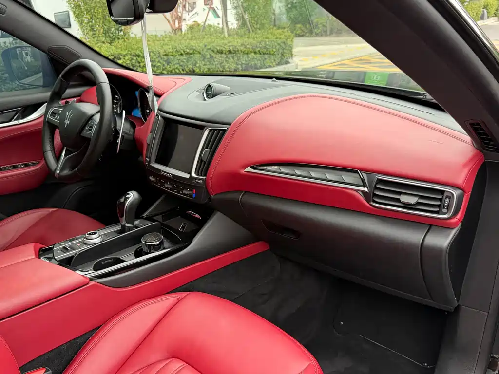Maserati Levante — миниатюра 16