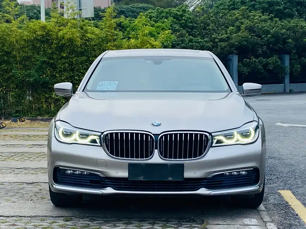 BMW 7 SERIES