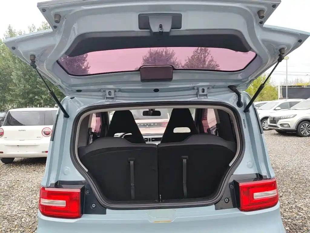 Wuling MINIEV — миниатюра 19