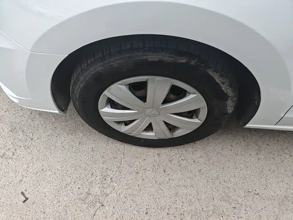 Volkswagen Jetta — миниатюра 23